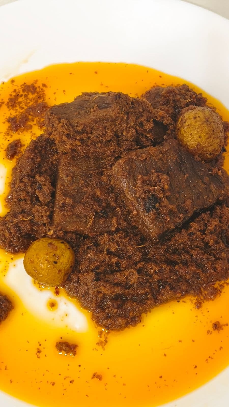 Rendang Marapi Guys baru matang, difoto langsung dari piring